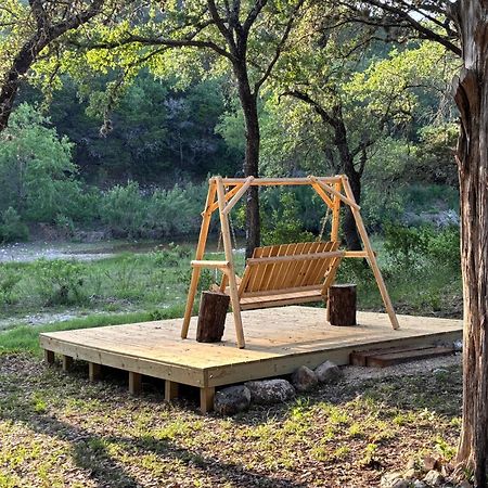 Tiny House - Our Little Piece Of Paradise Lakehills Exterior photo