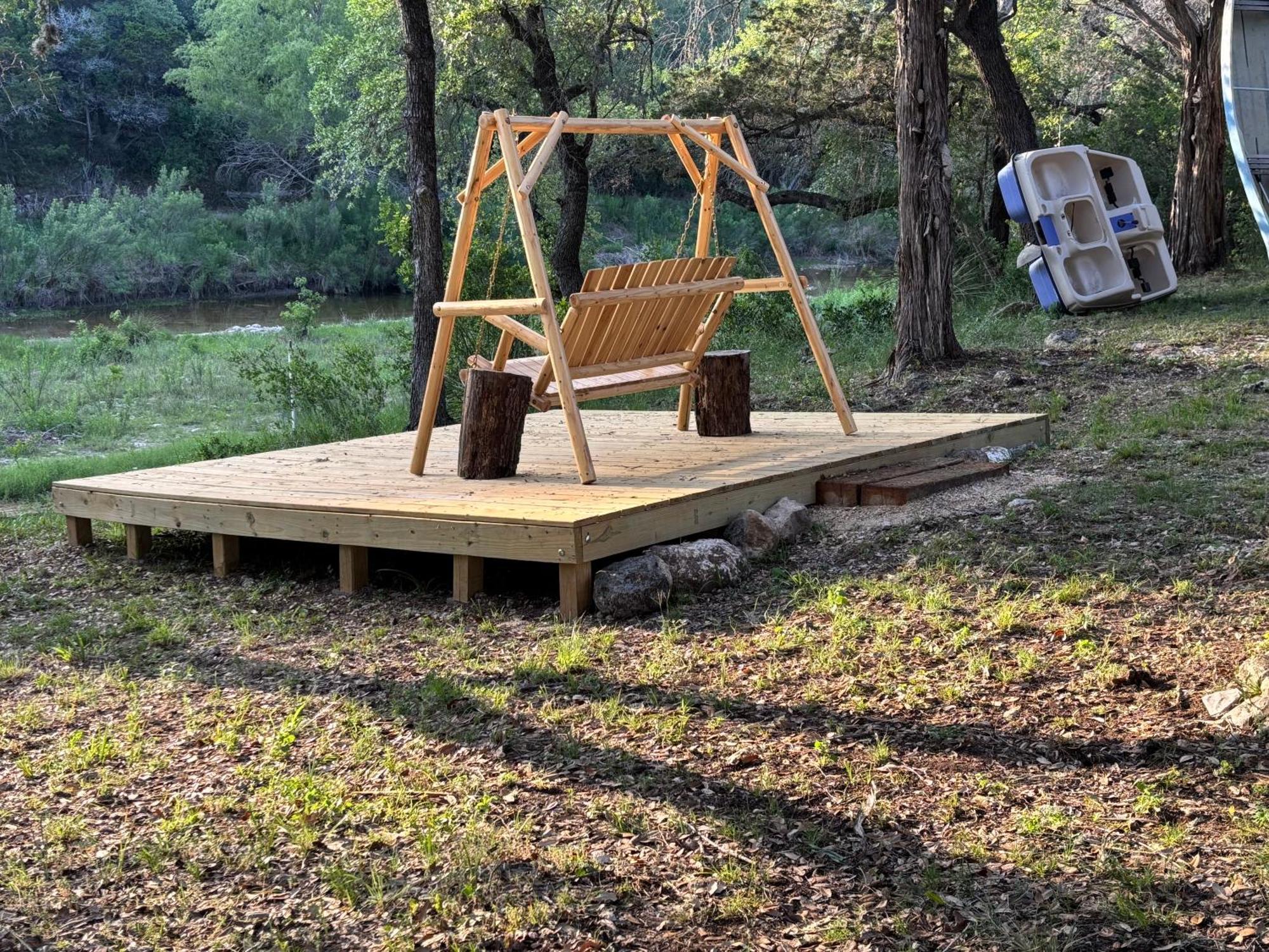 Tiny House - Our Little Piece Of Paradise Lakehills Exterior photo